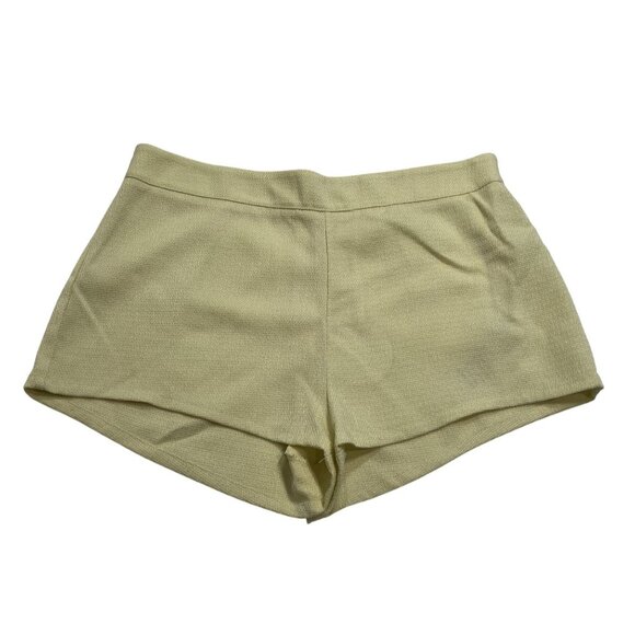 More To Come Karsi Short in Baby Yellow - Picture 1 of 5